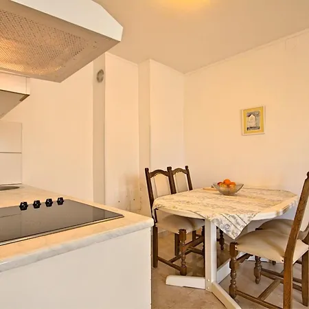 Appartement Nika 6 By Interhome