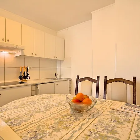 Nika 6 By Interhome Umag
