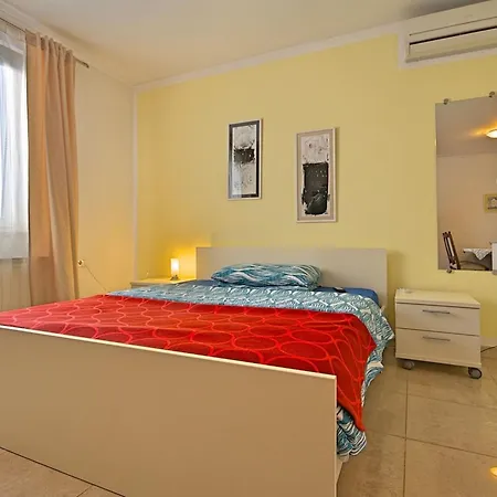 Appartement Nika 6 By Interhome Umag